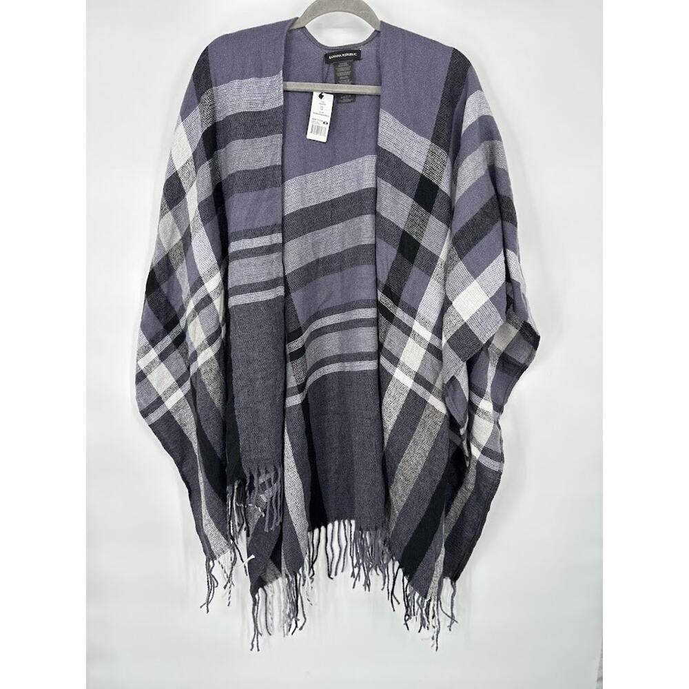 Banana Republic Sweater Women Plaid Cashmere Wool Blend Shawl Wrap Poncho Fringe